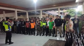 Kapolsek Keling, AKP Suyitno, SH, saat pimpin apel kesiapsiagaan menyambut perayaan tahun baru.