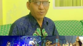 Kolase foto, atas: Wisnu Rijanto ST Kepala Sekolah SMA Muhammadiyah Gubug. Bawah: pertunjukan Sendratari Ramayana.