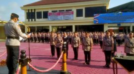 Suasana upacara Sertijab dan pelantikan di Mapolres Grobogan. Senin (19/1/2026).