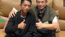 Bupati Pati Sudewo (kanan) bersama Ahmad Husein (kiri) saat berdamai setelah sebelumnya memanas terkait pernyataan Sudewo menaikan pajak.