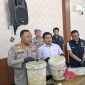 Kapolresta Cilacap Kombes Pol Budi Adhi Buono, saat konferensi pers ungkap kasus pembunuhan anak.