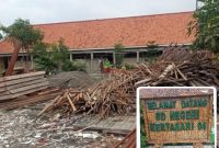 Kolase foto: Kegiatan revitalisasi SDN 4 Kertasari, Kec. Suradadi, Kab. Tegal.