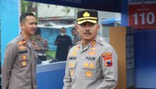 Kapolres Demak AKBP Arrizal Samelino Gandasaputra, saat meninjau kesiapan Pos Pengamanan (Pospam) Lebaran. Selasa (10/3/2026).