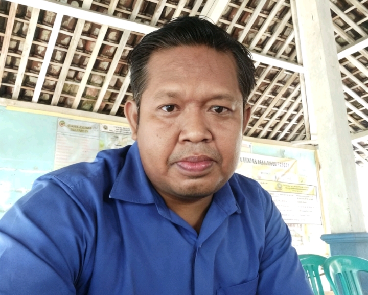 Sukirno, tokoh masyarakat.