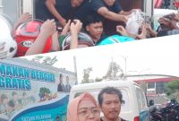 Kolase foto: atas: Para relawan SPPG saat membagikan takjil gratis. Bawah: Anjari, mitra MBG dari SPPG Sambak-Danyang, saat memberikan keterangan kepada wartawan. Sabtu (14/3/2026) sore.