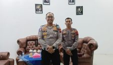 Kepala Satuan Lalu Lintas Polres Batang, AKP Eka Hendra Ardiansyah (kiri) bersama Kanit Gakkum Satlantas Polres Batang.