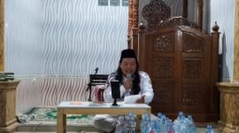 Gus Zainal Santri Ndeso, saat mengisi sambutan.