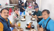 Foto: bertopi, Agus Prajitno, Vio Sari, Tatang S, Wahyu Utomo.