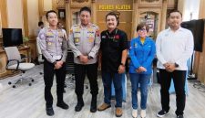 Dari kiri kedua, Kapolres Klaten, AKBP Moh. Faruk Rozi, S.H., S.I.K., M.Si, Kasat Reskrim AKP Taufik Frida Mustofa (baju putih), dan Kasat Lantas, AKP Wendi Andranu (paling kiri)