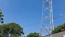 Tower BTS atau menara telekomunikasi yang pembangunannya dinilai ilegal.
