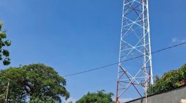 Tower BTS atau menara telekomunikasi yang pembangunannya dinilai ilegal.