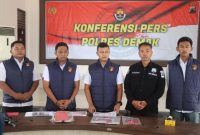 Satreskrim Polres Demak, saat ungkap kasus dugaan pembakaran dua rumah di Karangawen.
