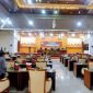 Suasana sidang paripurna DPRD Kabupaten Demak, penyerahan Rancangan Peraturan Daerah (Raperda) tentang Pertanggungjawaban Pelaksanaan APBD Kabupaten Demak Tahun Anggaran 2025.