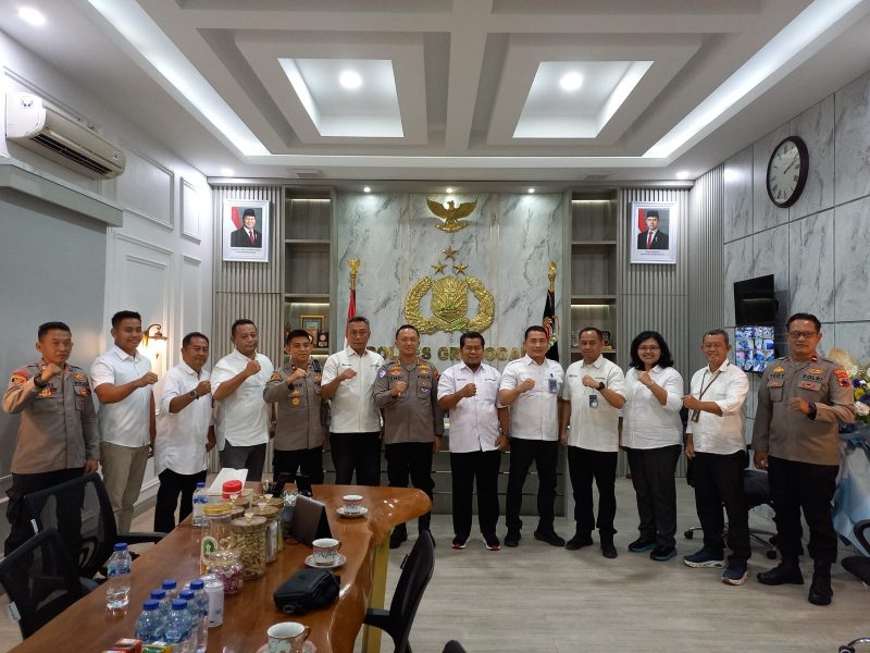 4 KPH di Grobogan yakni KPH Telawa, KPH Purwodadi, KPH Gundih, dan KPH Semarang, saat berkunjung di Mapolres Grobogan, silaturahmi sekaligus kerjasama strategis.
