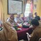 Suasana anggota forum media bersatu Kab. Grobogan, saat bertemu pemerintah kecamatan Godong.