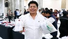 Wakasat Narkoba Polrestabes Semarang, Kompol Edi Sutrisno, saat menunjukan barang bukti. 