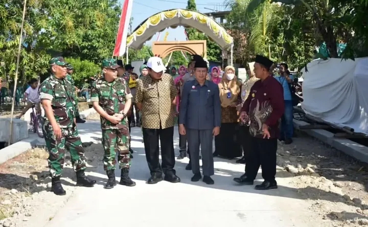 Suasana acara penutupan KBM TNI Tahap VIII di Desa Mojoagung, Kec. Karangrayung, Kab. Grobogan. 