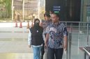 Bupati Sukoharjo Etik Suryani, saat tiba di gedung KPK, untuk menjalani pemeriksaan.