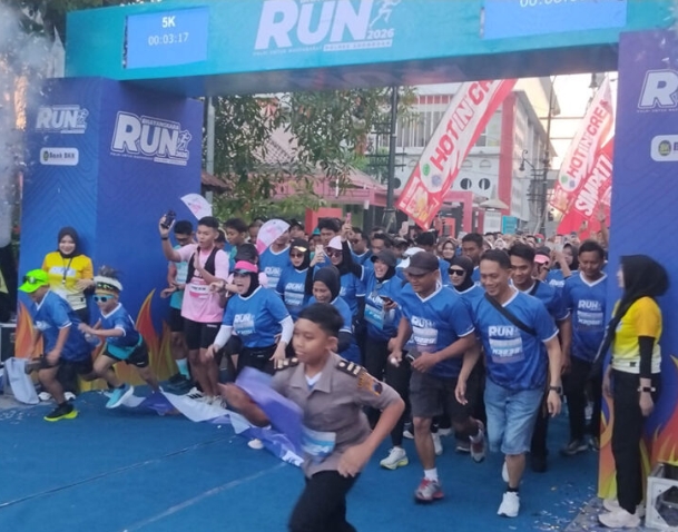 Peserta Bhayangkara Run 2026 Grobogan, saat meninggalkan garis start.