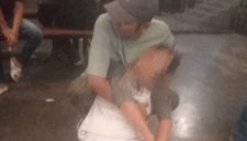 Kondisi Triyono, usai terjatuh di dalam sebuah kafe.