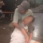 Kondisi Triyono, usai terjatuh di dalam sebuah kafe. 