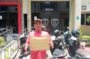 Foto: Ukesz, korban penipuan dugaan jual beli mobil, saat melaporkan ke Polrestabes Semarang.