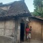 Foto: Endang, dan anaknya.