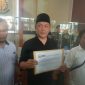Ismet Gunawan, Koordinator Masyarakat Tegal Bersatu (MTB), saat melaporkan Dinas Pendidikan Kabupaten Tegal ke Kejaksaan Negeri Kabupaten Tegal